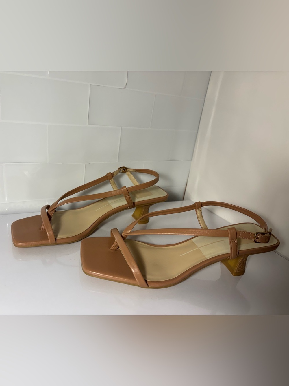 Dolce Vita Brixton Tan Strappy Kitten Heel Sandals 8.5 M
